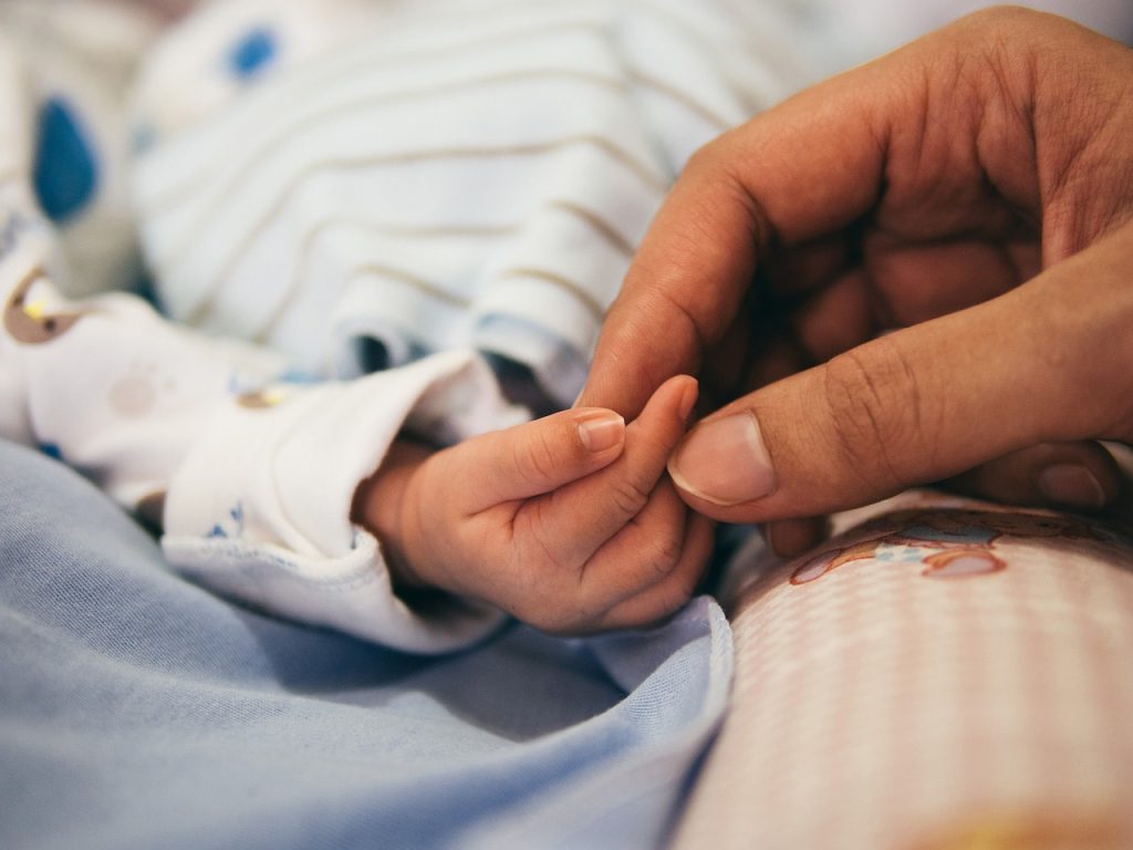 consejos-cortar-unas-bebe-prematuro-forma-segura