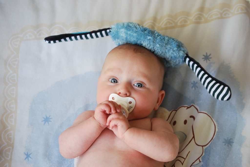 consejos-uso-seguro-chupetes-bebes-prematuros
