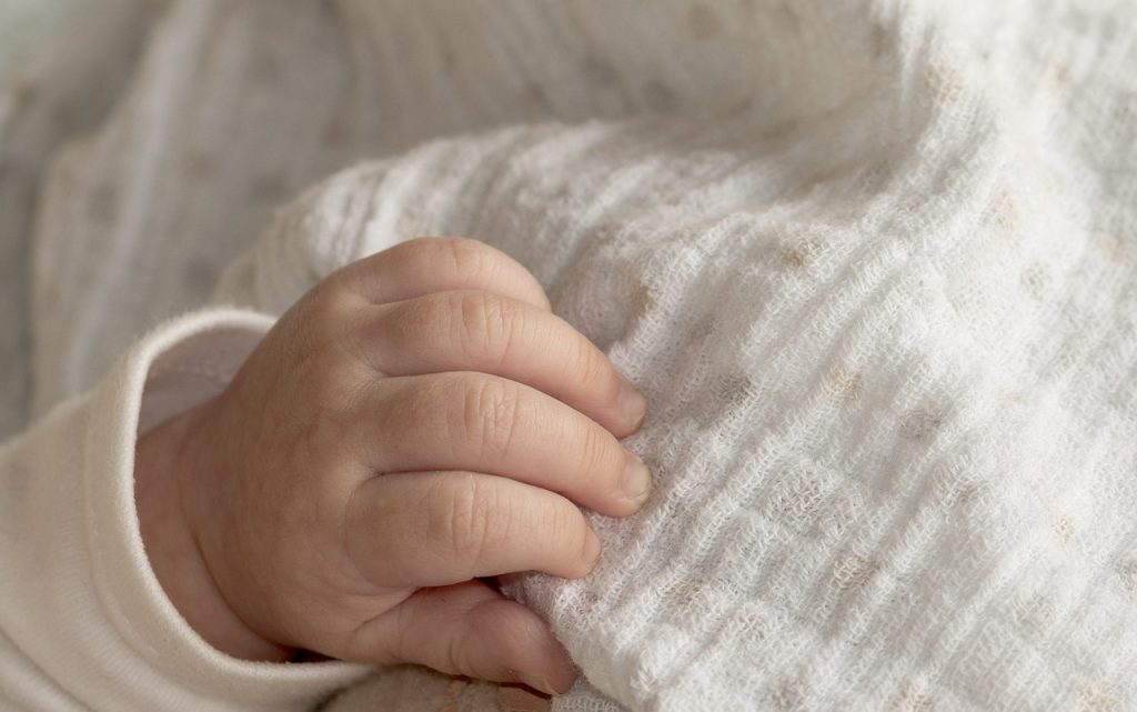 importante-elegir-toallas-paños-suaves-bebes-prematuros